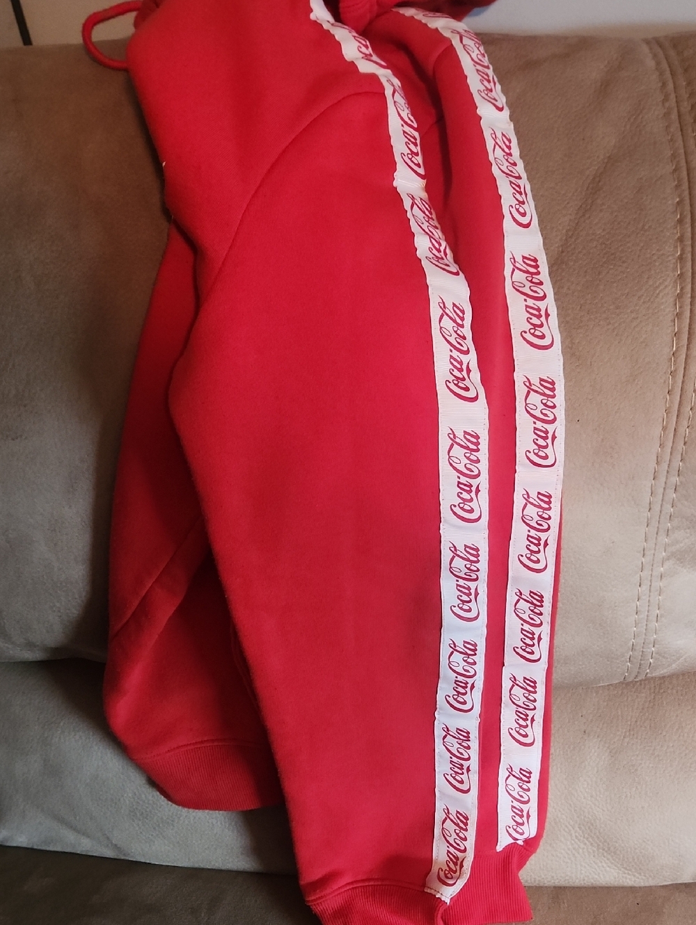 Coca-Cola Hoodie - Picture 4 of 5